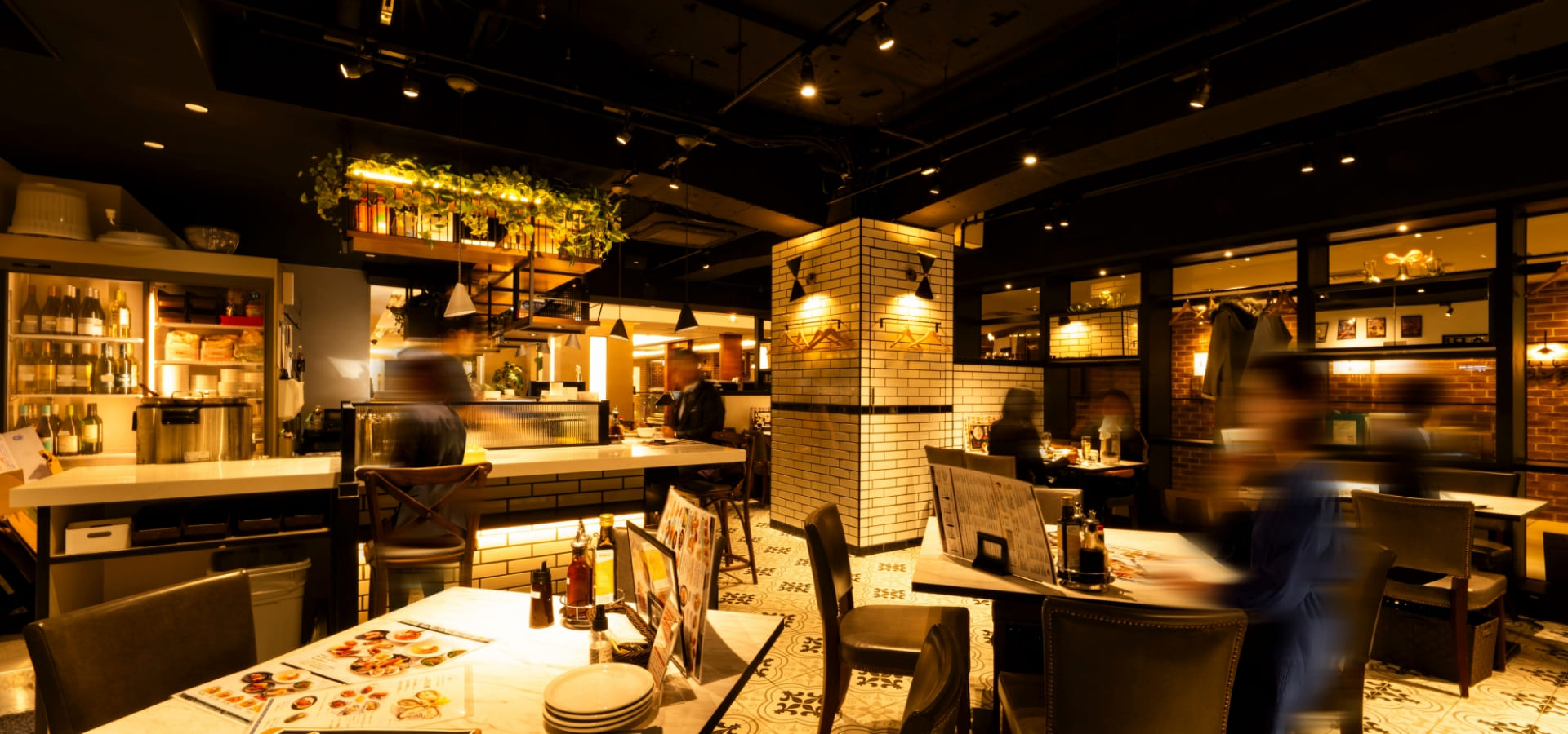 エイス シー オイスターバー　横浜モアーズ店