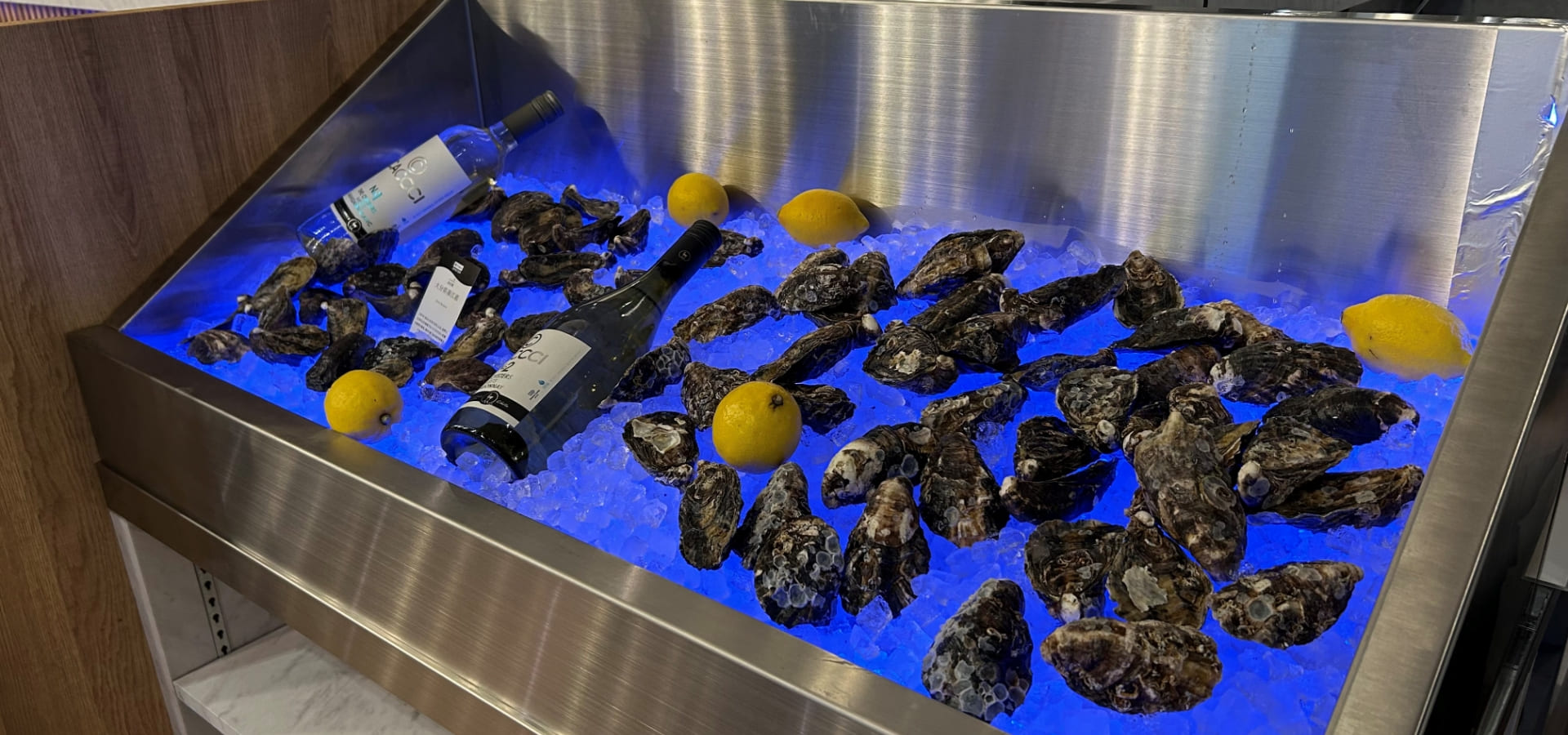 エイス シー オイスターバー　梅田NU茶屋町店