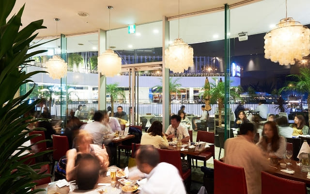 キンカウーカ グリル&オイスターバー　横浜ベイクォーター店