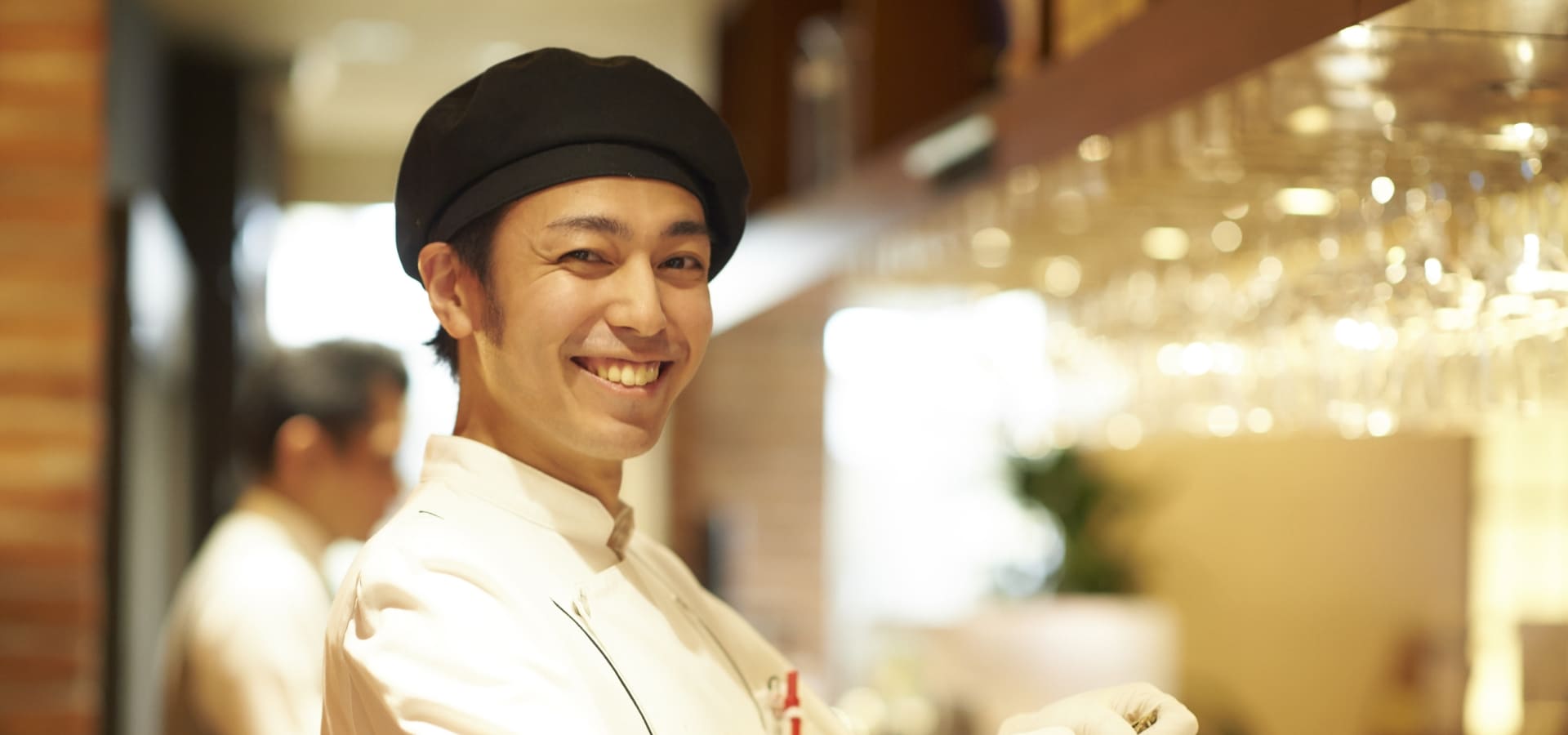 【料理長候補】オイスターバーミント　神戸店