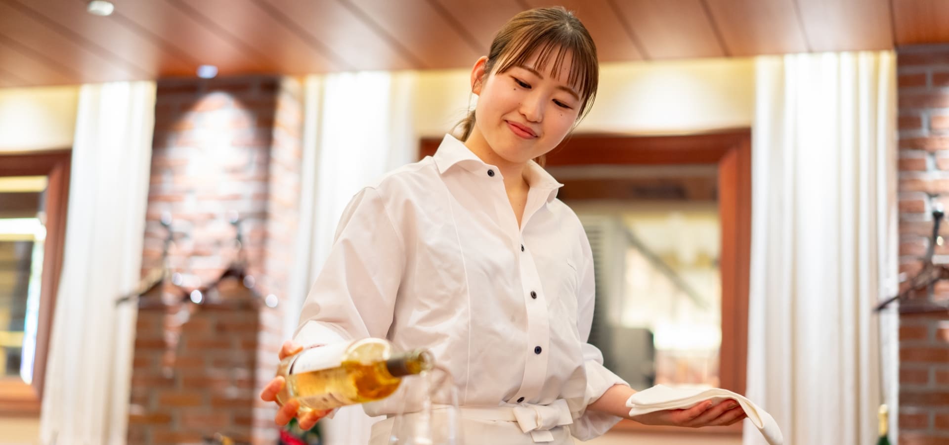 【店長候補】オイスターバー＆レストラン　名古屋ラシック店