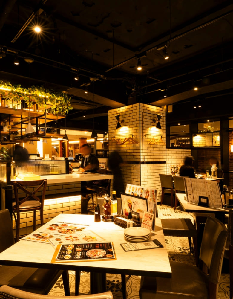 【料理長候補】オイスターバー＆レストラン　横浜モアーズ