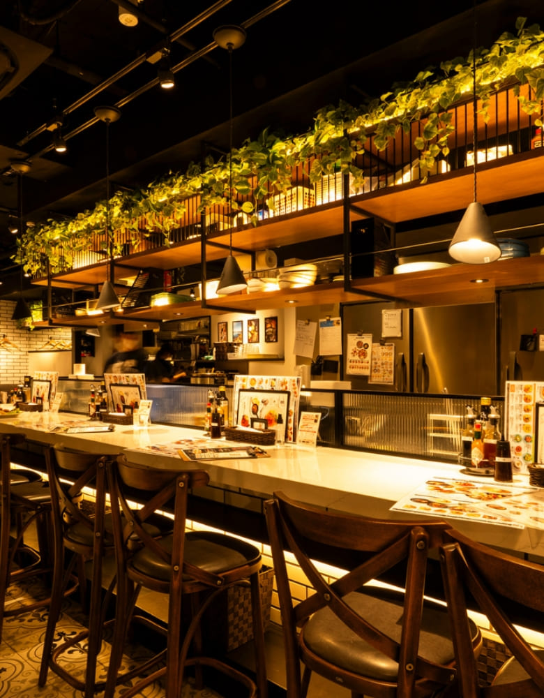 【店長候補】オイスターバー＆レストラン　横浜モアーズ