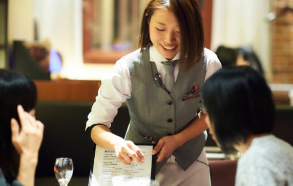 【店長候補】オイスターバー＆レストラン　ヨドバシ池袋ビル店