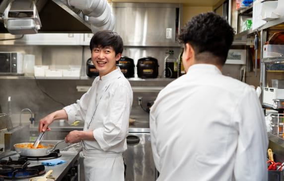 【料理長候補】オイスターバー＆レストラン　渋谷ヒカリエ店