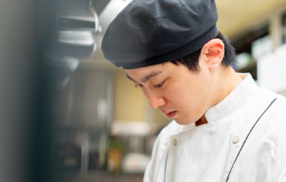 【料理長候補】オイスターレストラン　ルクア大阪