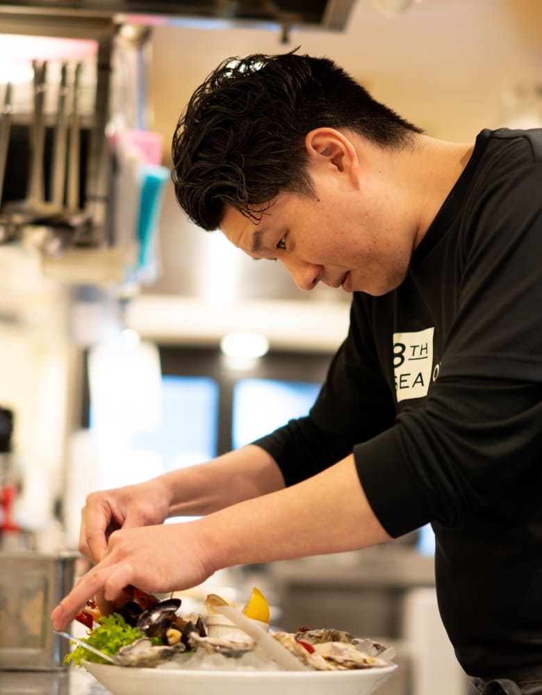 【料理長候補】オイスターレストラン天神ソラリアプラザ店